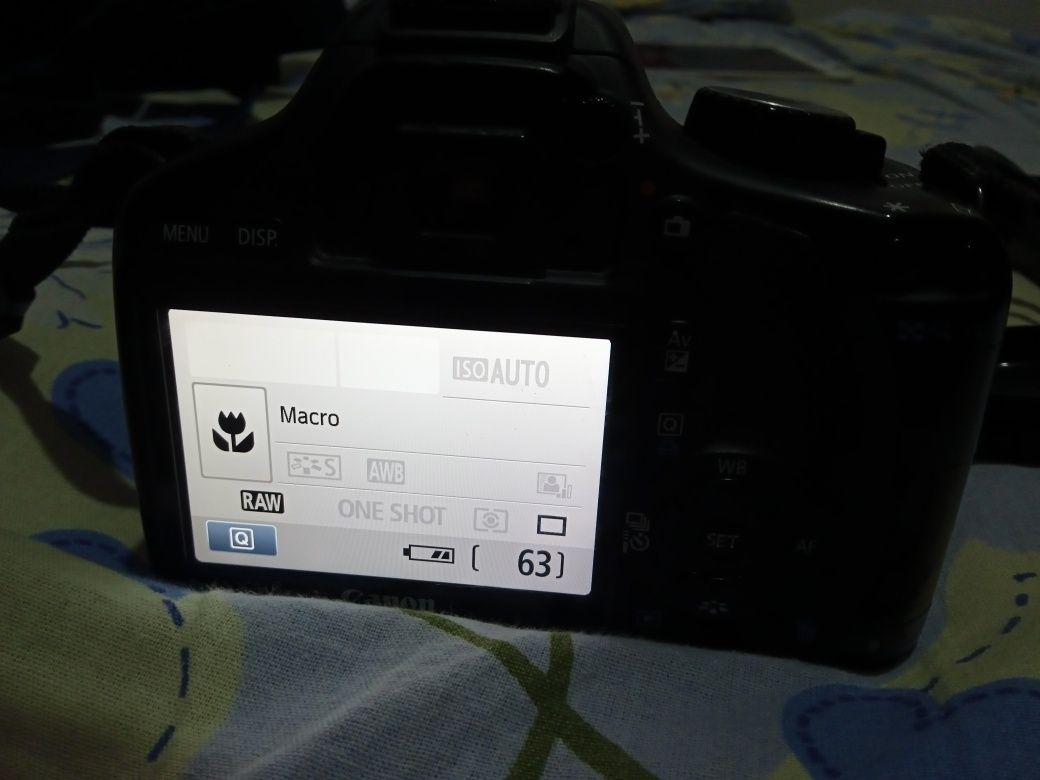 Canon eos 550D original Nou cu 2 carduri și încărcător