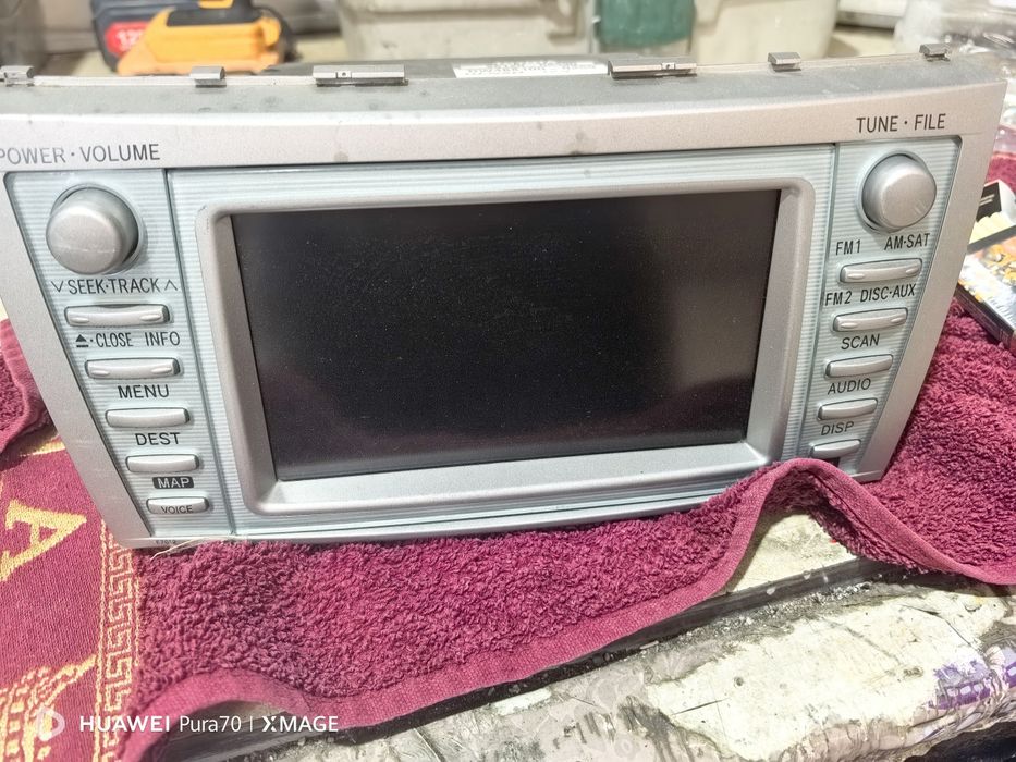 Продам магнитолу от камри 40