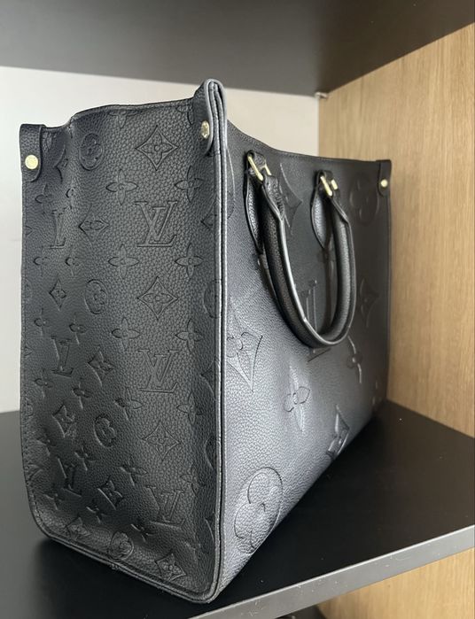 Стилна дамска чанта