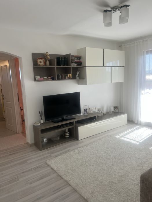 Vand apartament situat pe Malul Timisului -Lugoj
