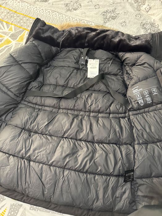 Дамско яке Zara - ветро и водоустойчиво
