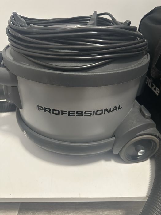 Aspirator profesional Profi Europe