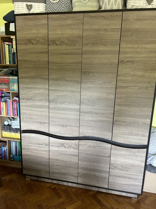 Vând canapea+fotolii Staer