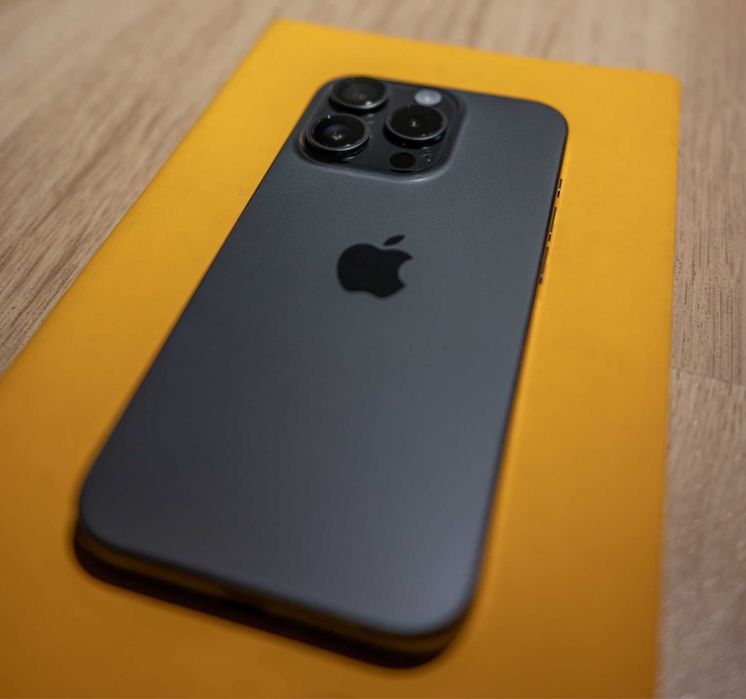 Iphone 15Pro 128 black titan