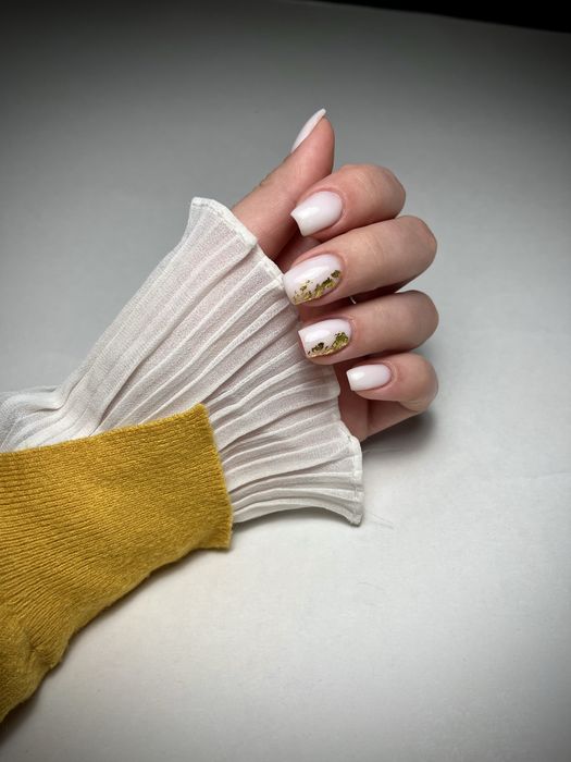 Unghii cu gel sau semi