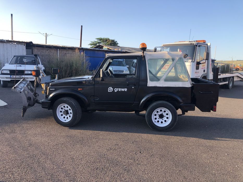 Suzuki Samurai 1994 cu lama zapada
