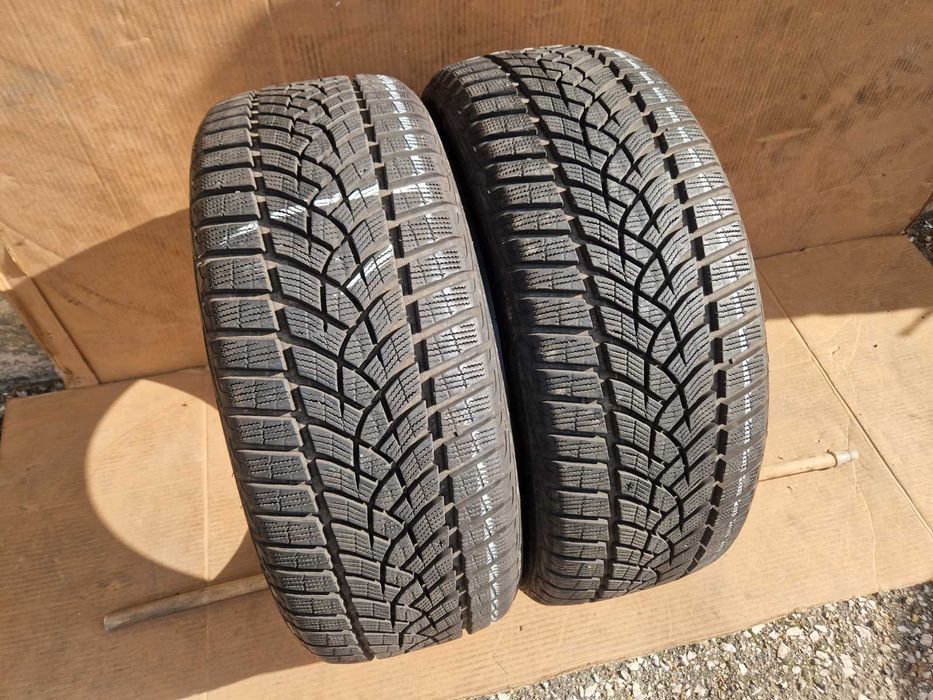2 Goodyear R19 225/45
Зимни гуми 
DOT4821