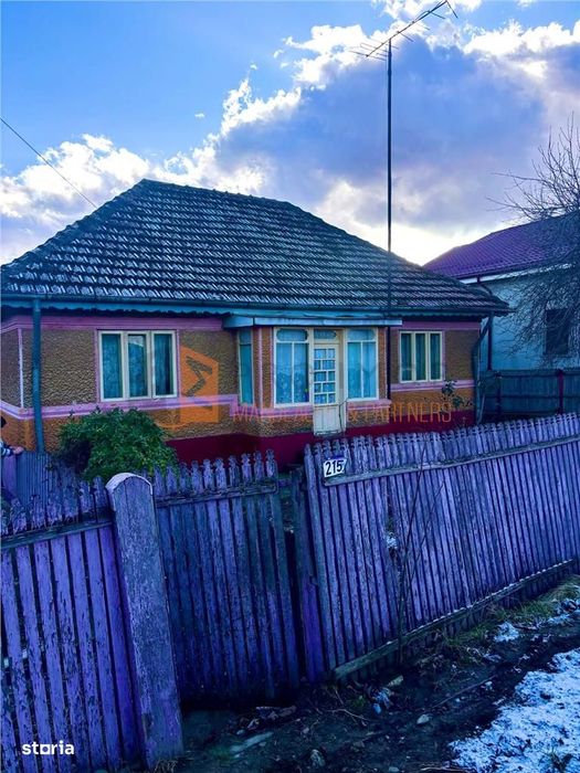 Casa tip parter zona Padurenii, com. Tisau