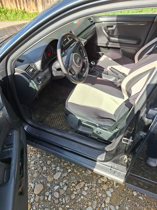 Vând Audi a4 b6 in stare bună de funcționare.