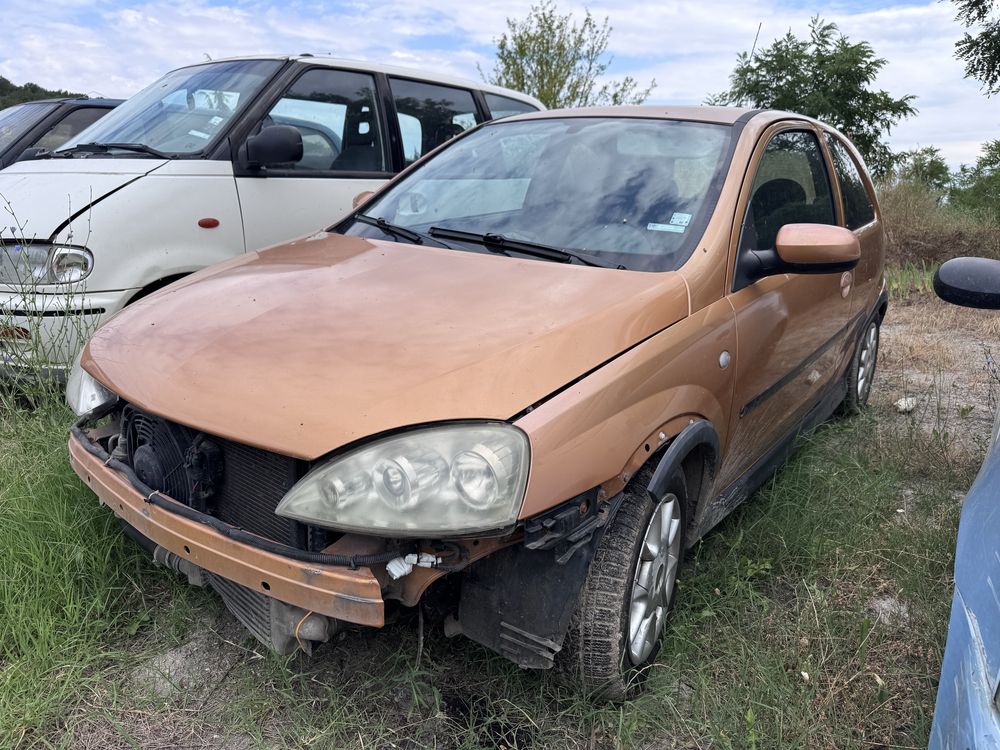 Opel Corsa C 1.3cdti 70hp 2005г На Части