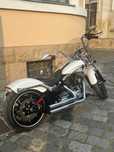 Harley Davidson Breakout (Soft Tail) 2016, 9500km, Stare Impecabila
