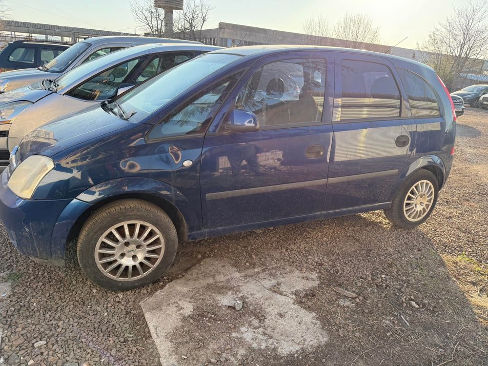 Opel meriva на части