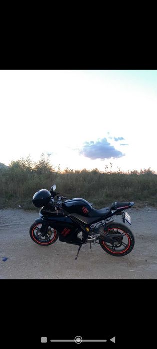 Vând Yamaha yzf r125