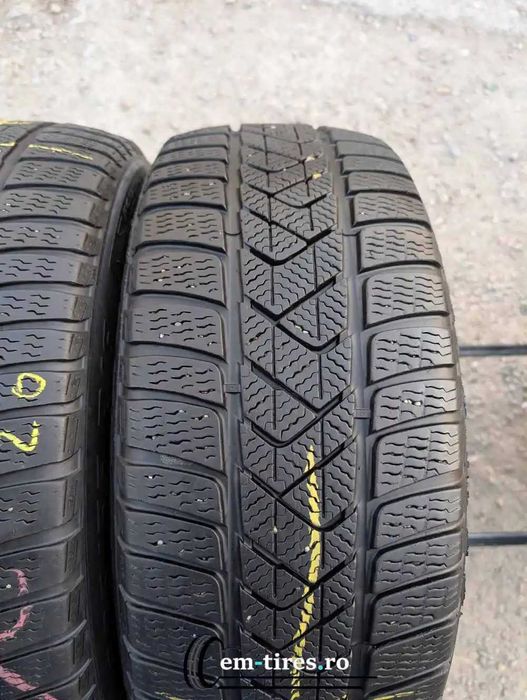 SET 2 Anvelope Iarna 205/55 R16 PIRELLI Sottozero 3 91H - Runflat