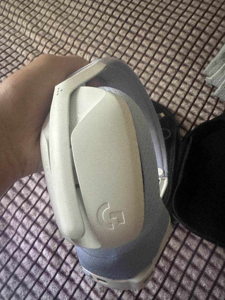 наушники Logitech g435