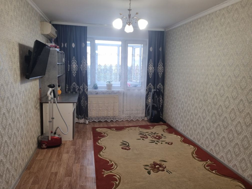 Продается 2 комн квартира р-8 школа