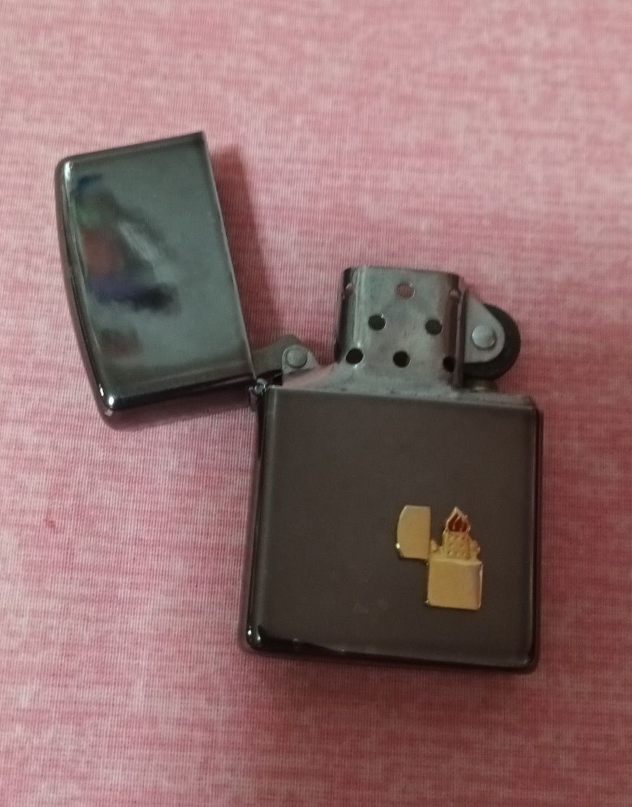 Bricheta Zippo veche ,1994,nefolosita