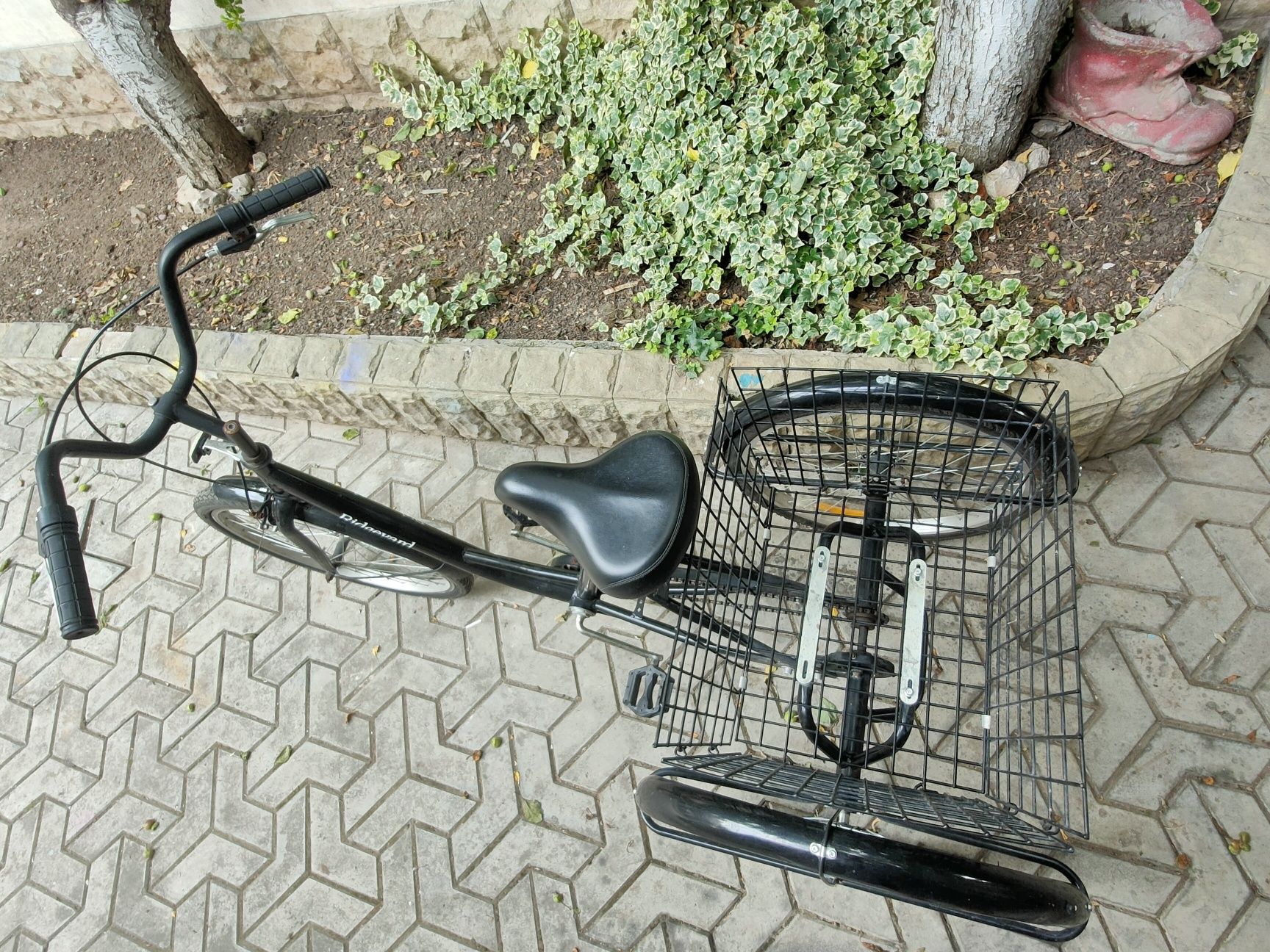 Vând Tricicleta Adulti