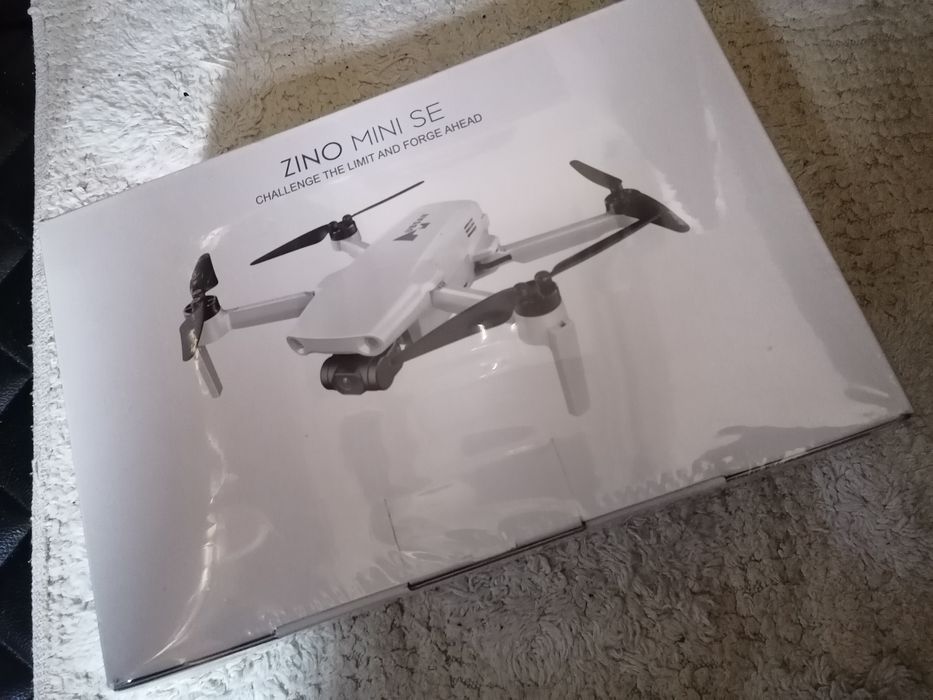 Se vinde drona HUBSAN Zino mini SE 249g