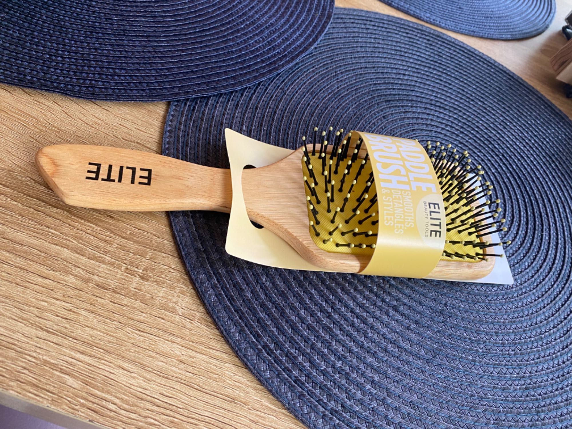 Четка Elite Paddle Brush