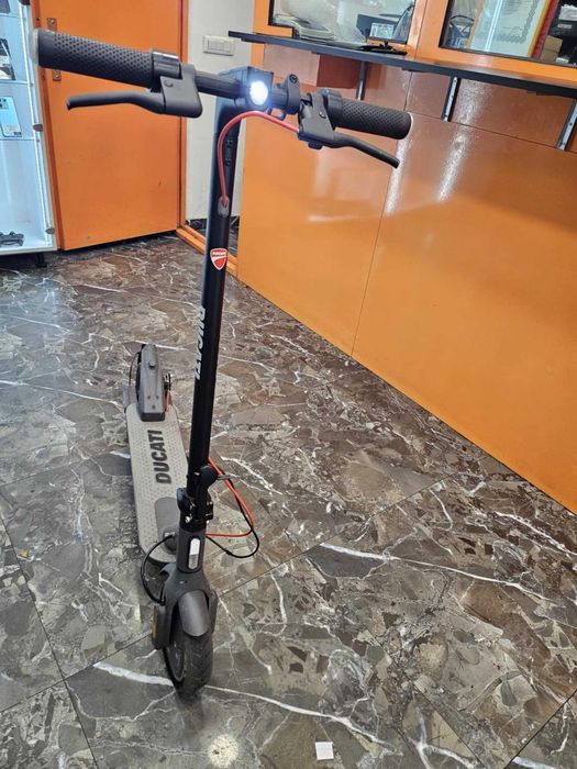 Hope Amanet P5-Trotineta electrica DUCATI PRO-I EVO, 8.5 inch, negru