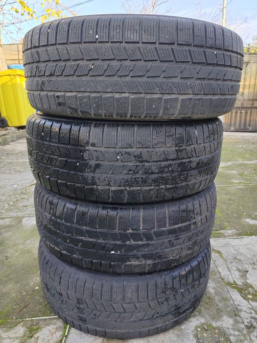 Vând 4 anvelope de iarnă