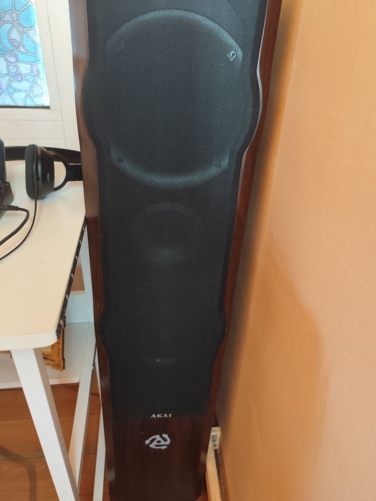Sistem Akai 3+1 ..2 x100 wați