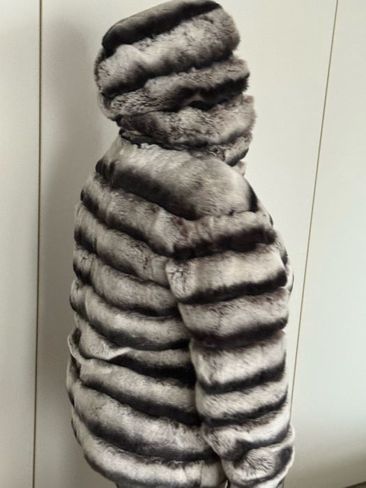 Vand haina blana Chinchila