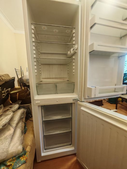 Хладилник LIEBHERR
Liebherr CU 3311 – 55 см ширина, комбиниран с фриз