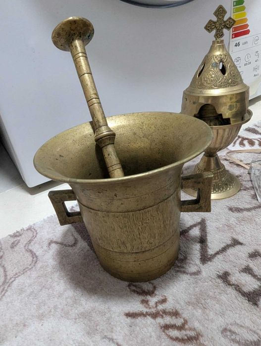 Mojar vechi din alamă MASIVĂ – început 1900, – PERFECT pentru decor!