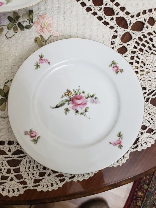 Тарелки   мейсенский букет Чехословакия
