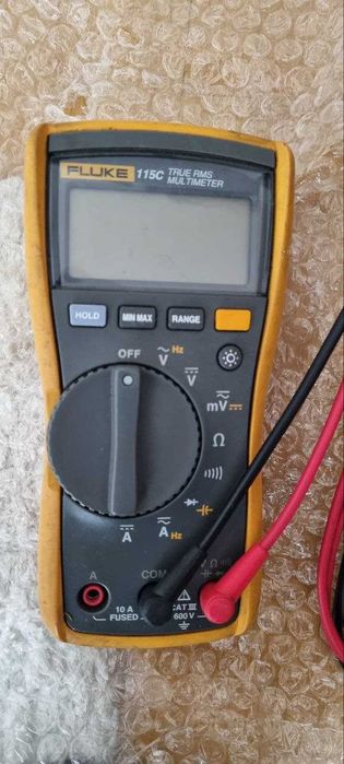 Multimetru digital Fluke 115C