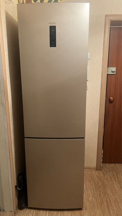 Продам холодильник Haier