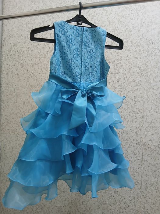 Нарядное платье для девочки