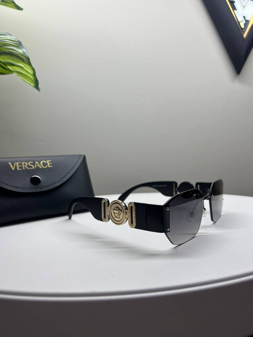 Унисекс слънчеви очила различни модели Versace