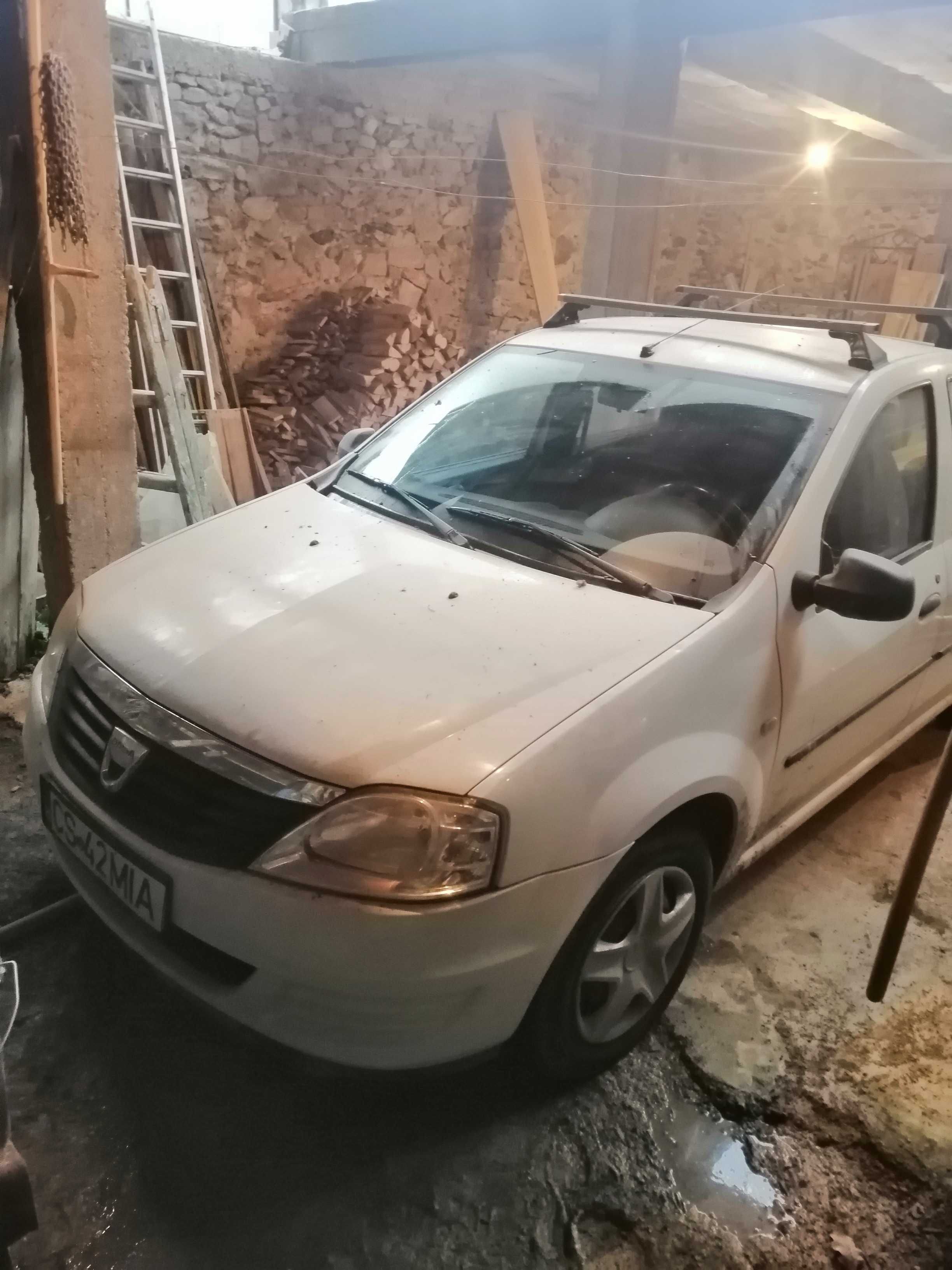 Vând Dacia Logan 1,2benzina an 2010