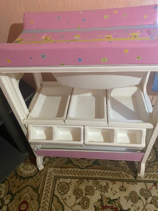 Ванна для купания малыша, килемдер, стол, беговая дорожка