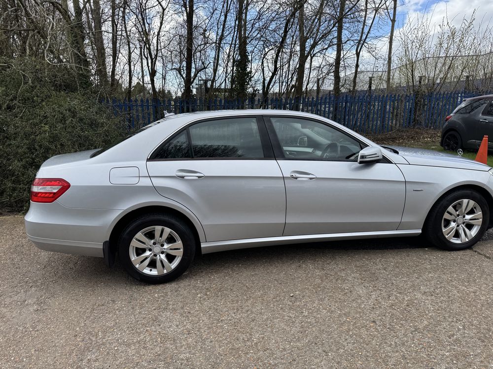 Mercedes w212 (e clase 2009)