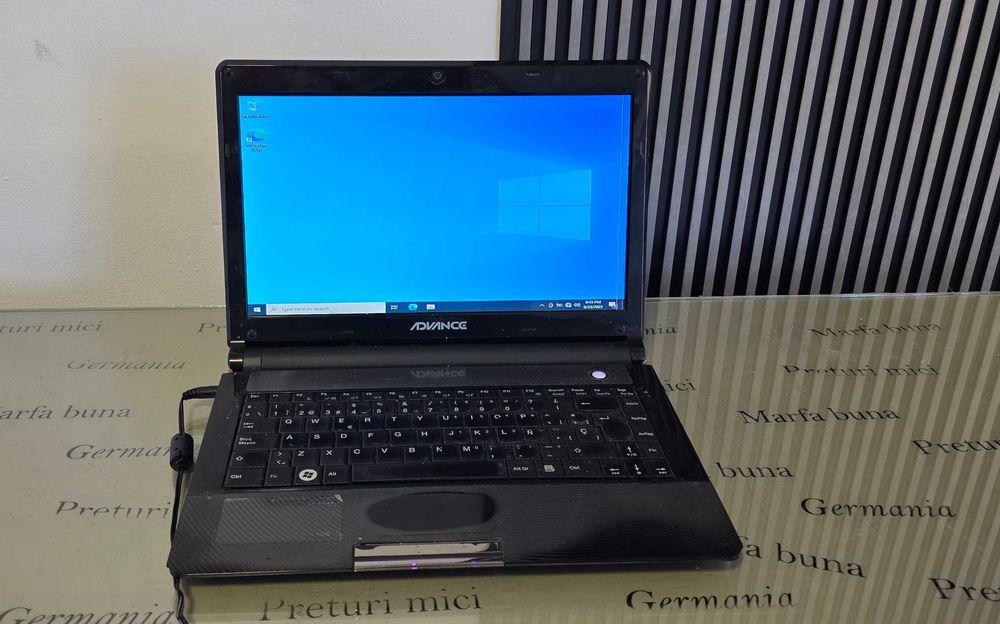 Laptop mini - Advance AMD E350 - functional,instalat