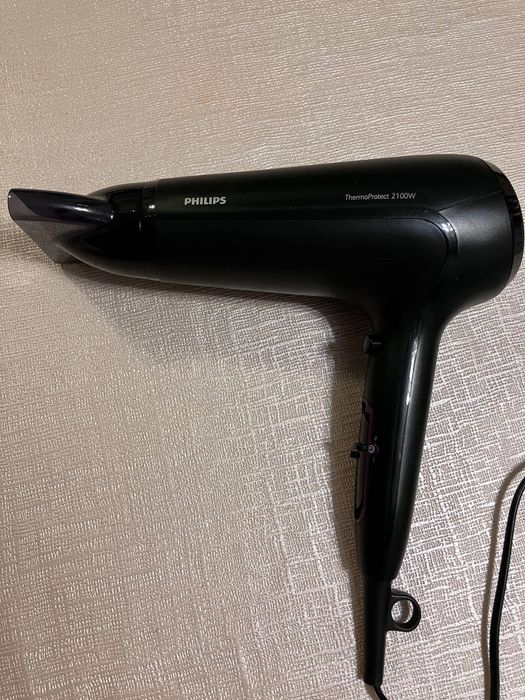 Сешоар Philips 2100 W