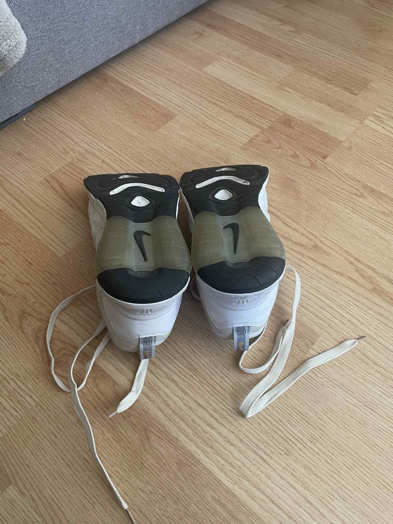 Маратонки Nike Air 200