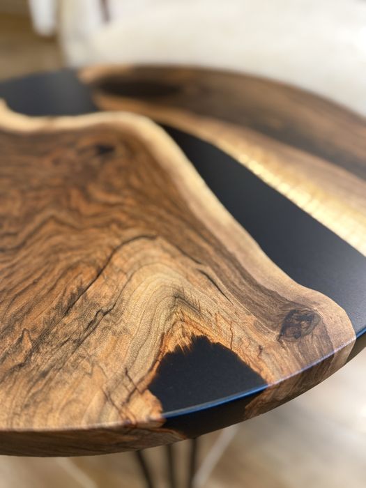 Măsuță de cafea din lemn masiv și rășină epoxidică