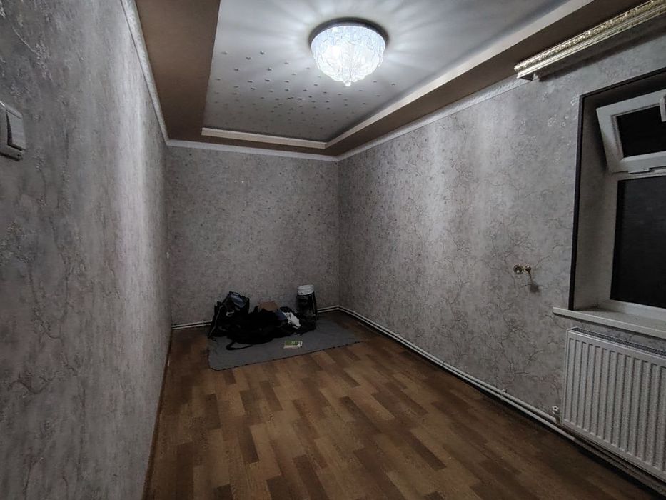 Fargʻona shahar Frunskiy massividagi 2 honali uy.