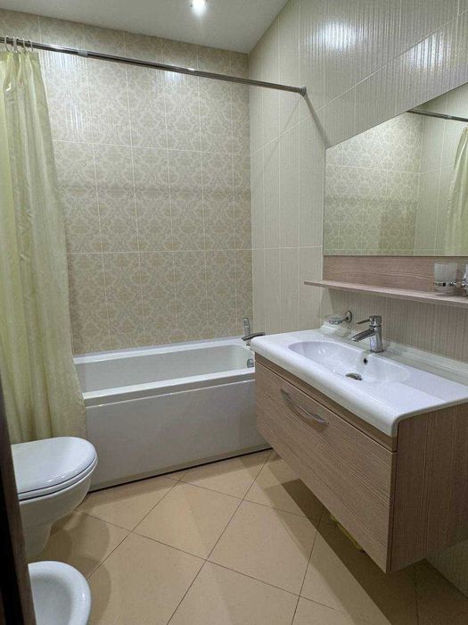 Фидокор ул.(быв.Чехова) над кафе "Бон" Габус м-в Гаспитальный 118 кв.м