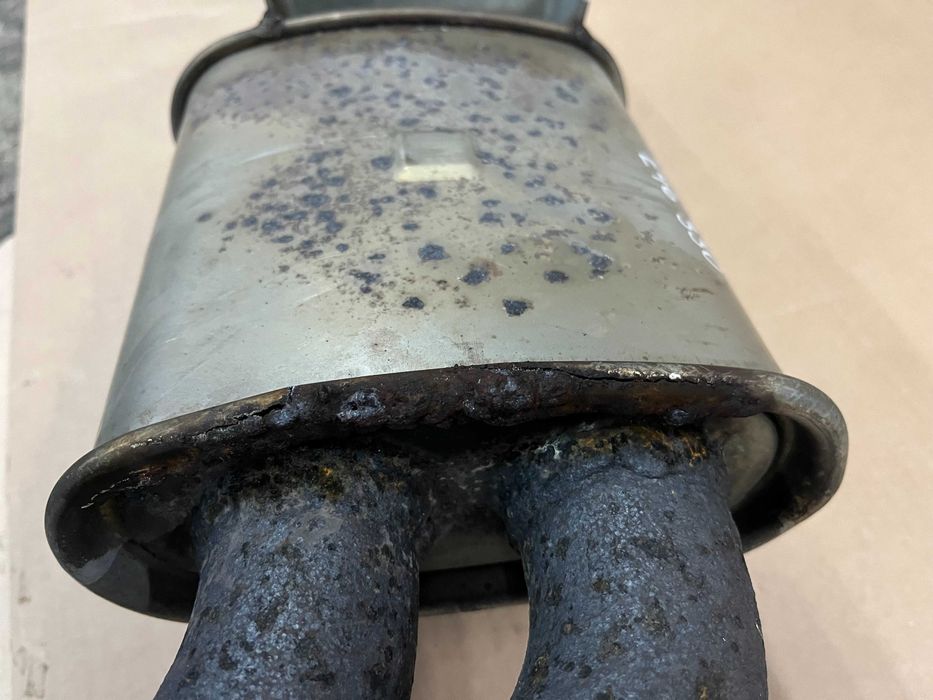 Средна част от генерацията за BMW E46 330i