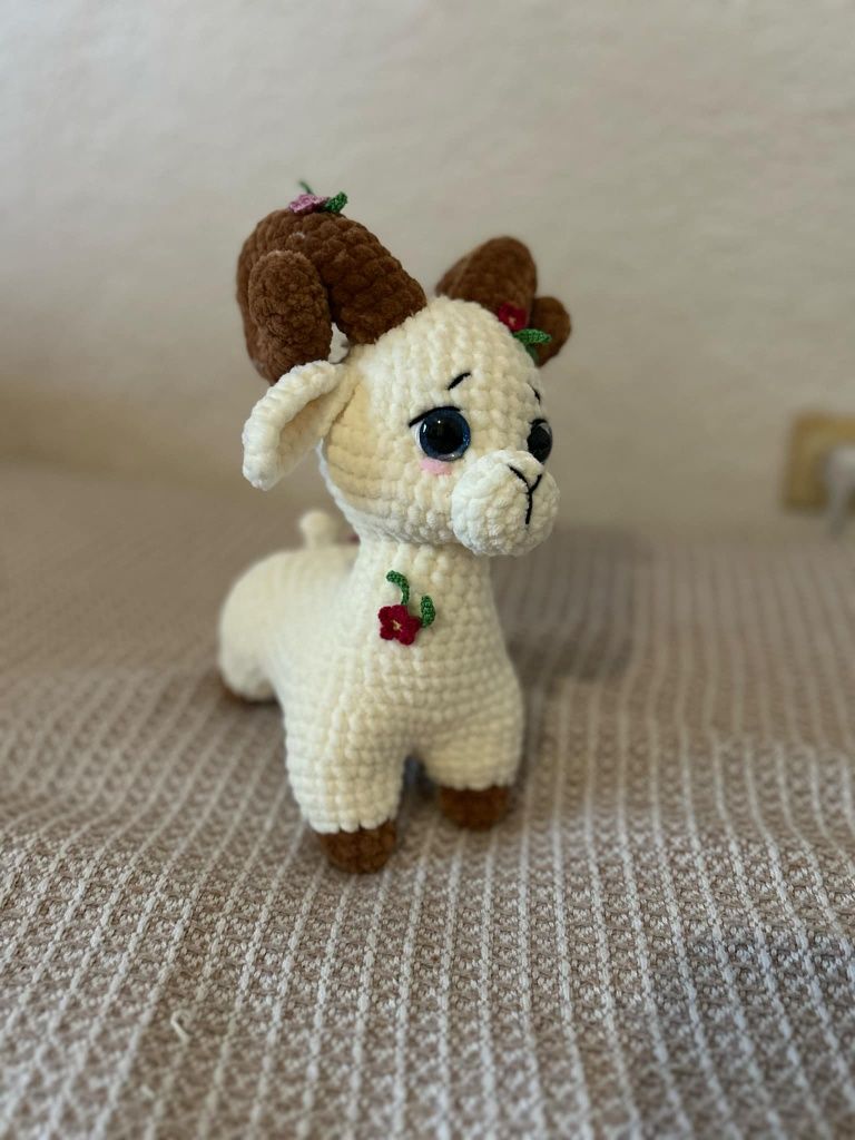 Плетени играчки амигуруми от плюшена прежда