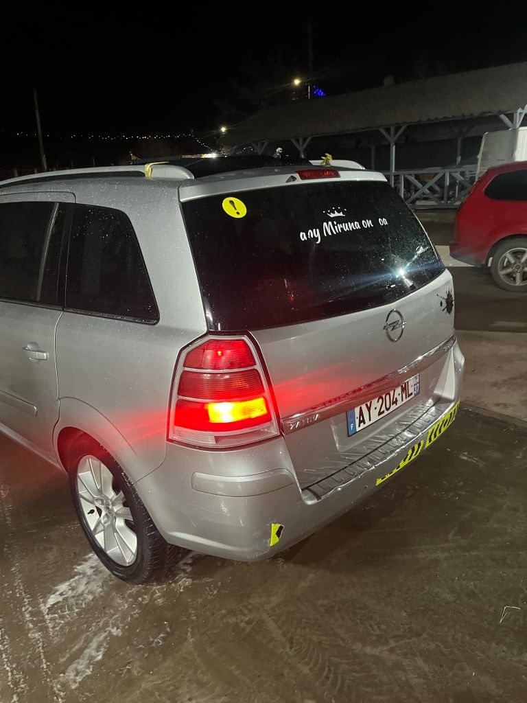 Opel zafira b 19CDI