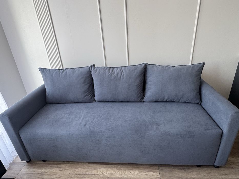 Новый диван.  Раскладывается