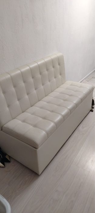 Софа с отделением для вещей