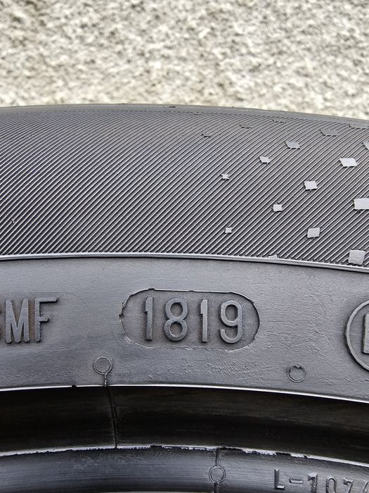 Vând două anvelope de vara continental 285 40 22 dot 1819